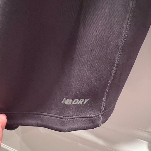 Mens new balance zip up jacket. - Picture 4 of 7